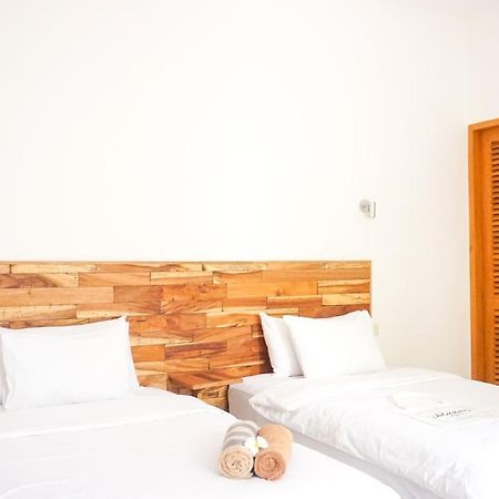 Ibludan Hotel Senggigi Exteriör bild