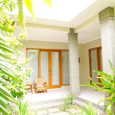 Ibludan Hotel Senggigi Exteriör bild