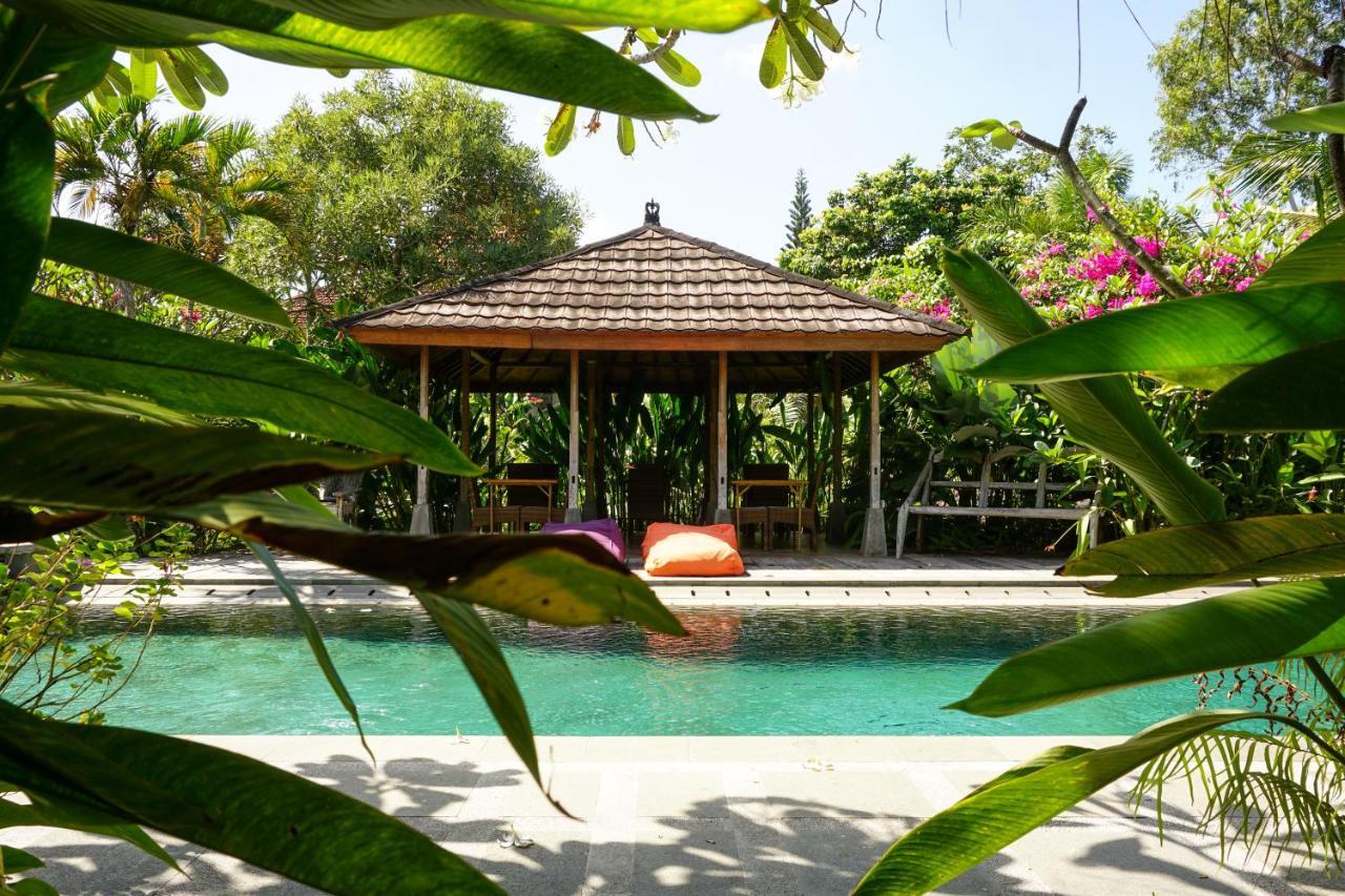 Ibludan Hotel Senggigi Exteriör bild