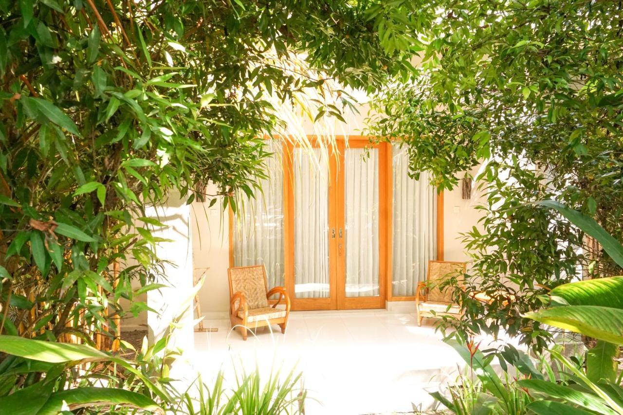 Ibludan Hotel Senggigi Exteriör bild