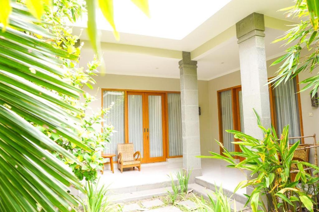 Ibludan Hotel Senggigi Exteriör bild